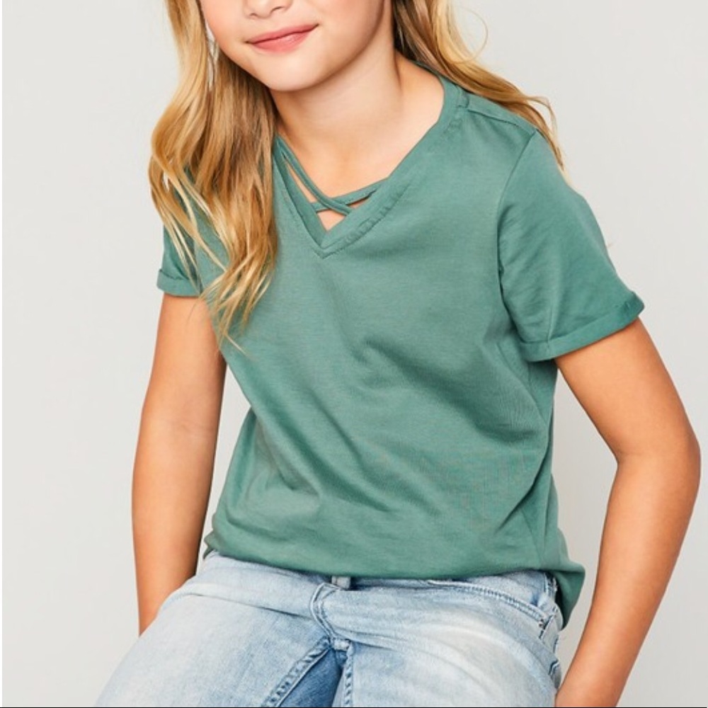 Girls crisscross t-shirt - Picture 2 of 5
